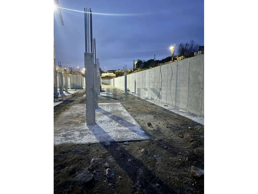 Apartamento T1 com Garagem - Localização Privilegiada em Vila Nova ... - Grande imagem: 5/5