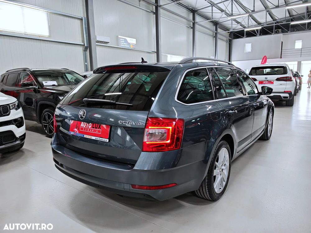 Skoda Octavia 2.0 TDI DSG Clever - 5