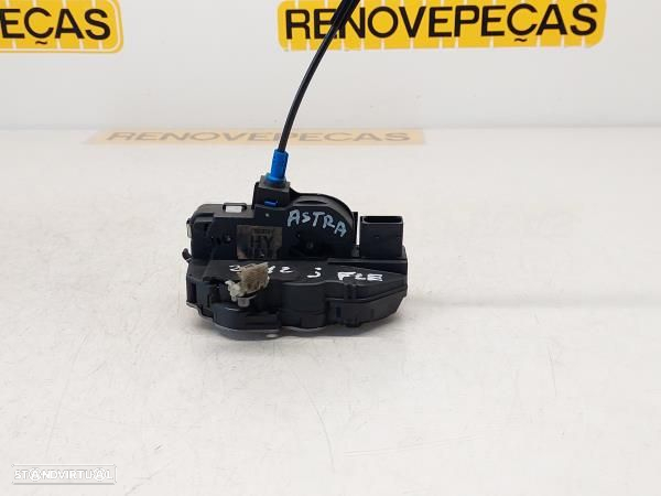 Fecho Porta Frente Dto Opel Astra J (P10) - 2