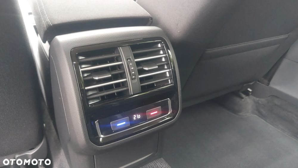 Volkswagen Passat 1.4 TSI BMT ACT Trendline - 36