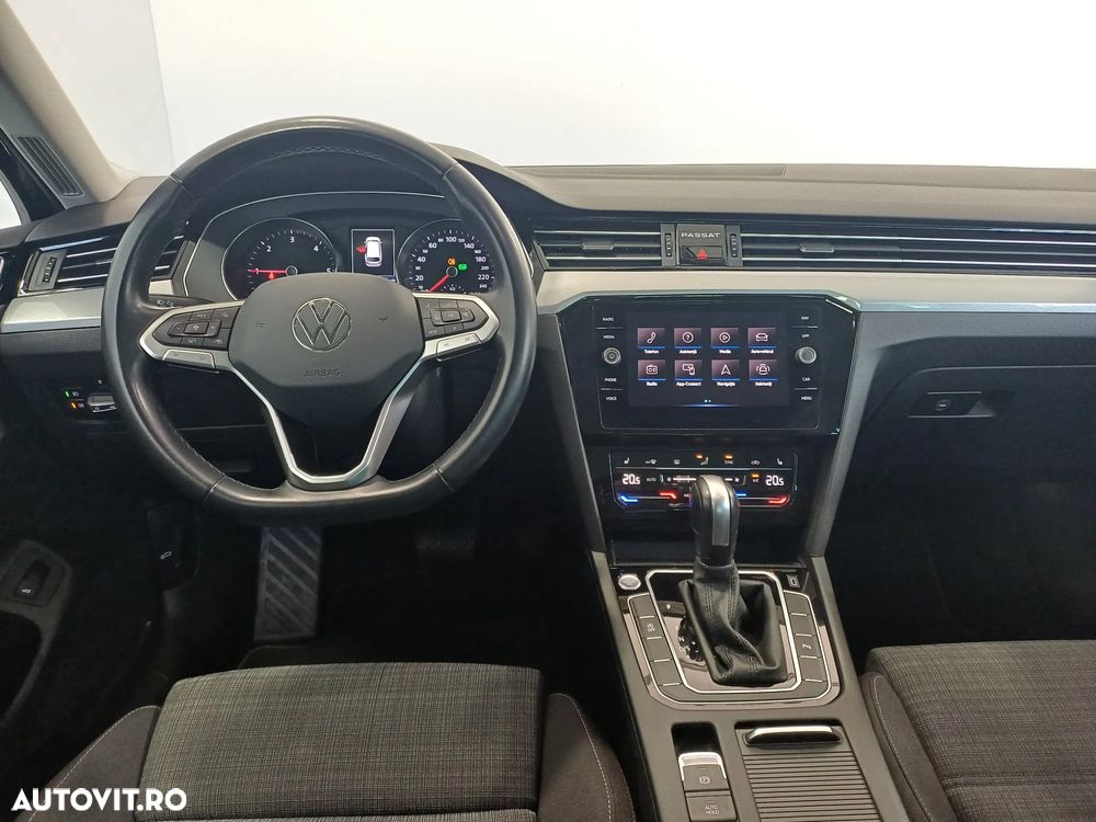 Volkswagen Passat Variant 2.0 TDI DSG Comfortline - 8