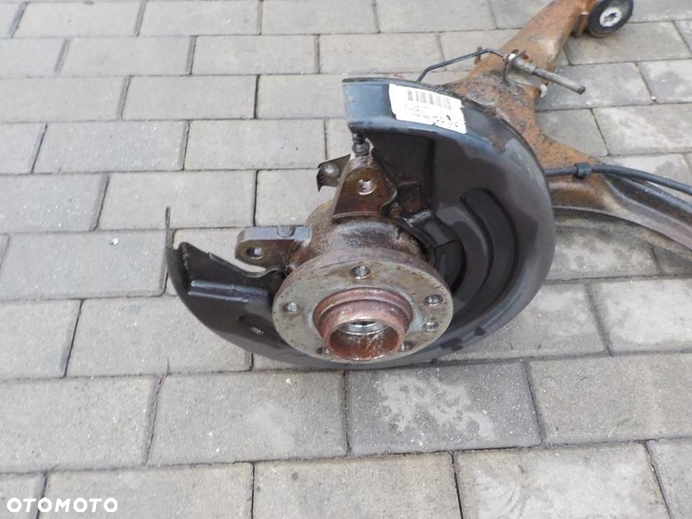 VW T5 wahacz prawy tył tylny - 2