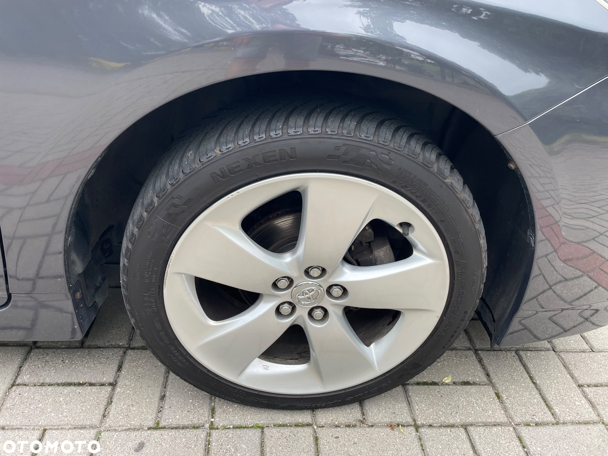 Toyota Prius (Hybrid) Comfort - 31