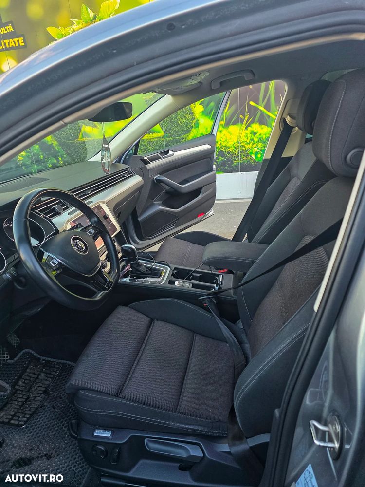 Volkswagen Passat 2.0 TDI DSG Comfortline - 7