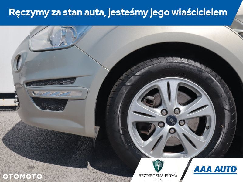 Ford S-Max - 16