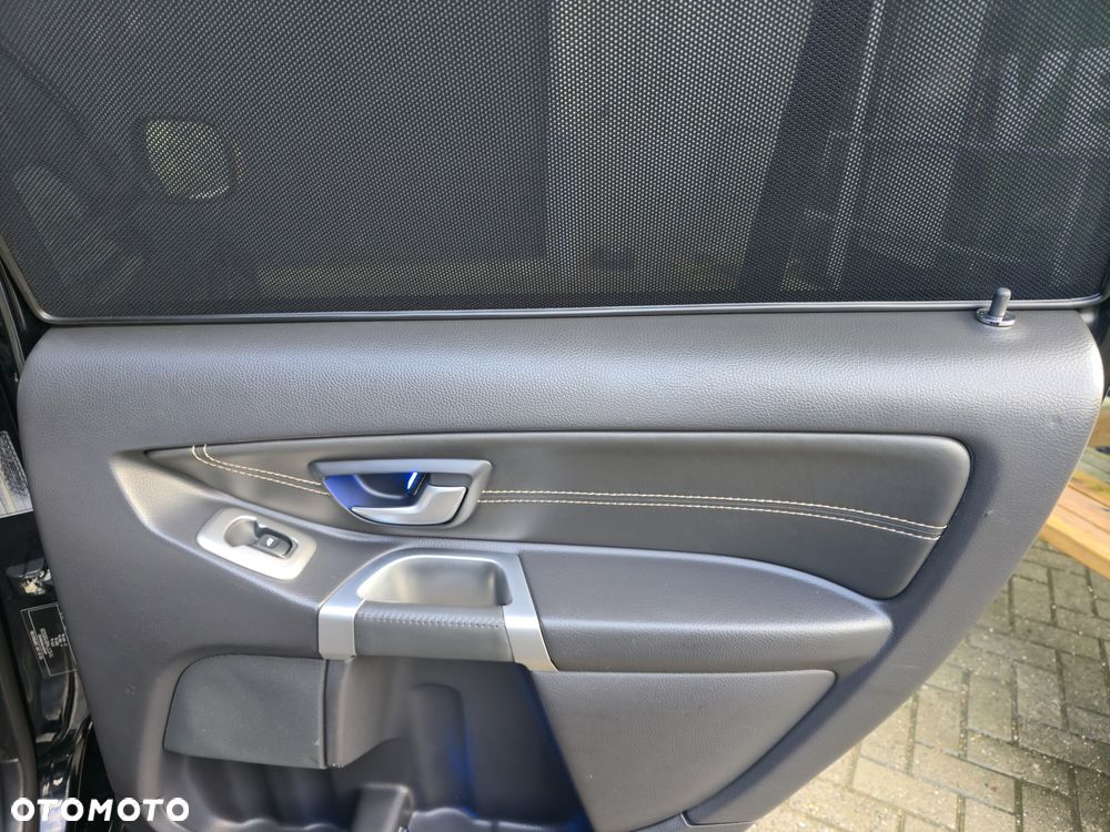 Volvo XC 90 D5 AWD Executive - 28