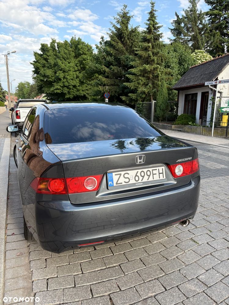 Honda Accord 2.0 Comfort - 15