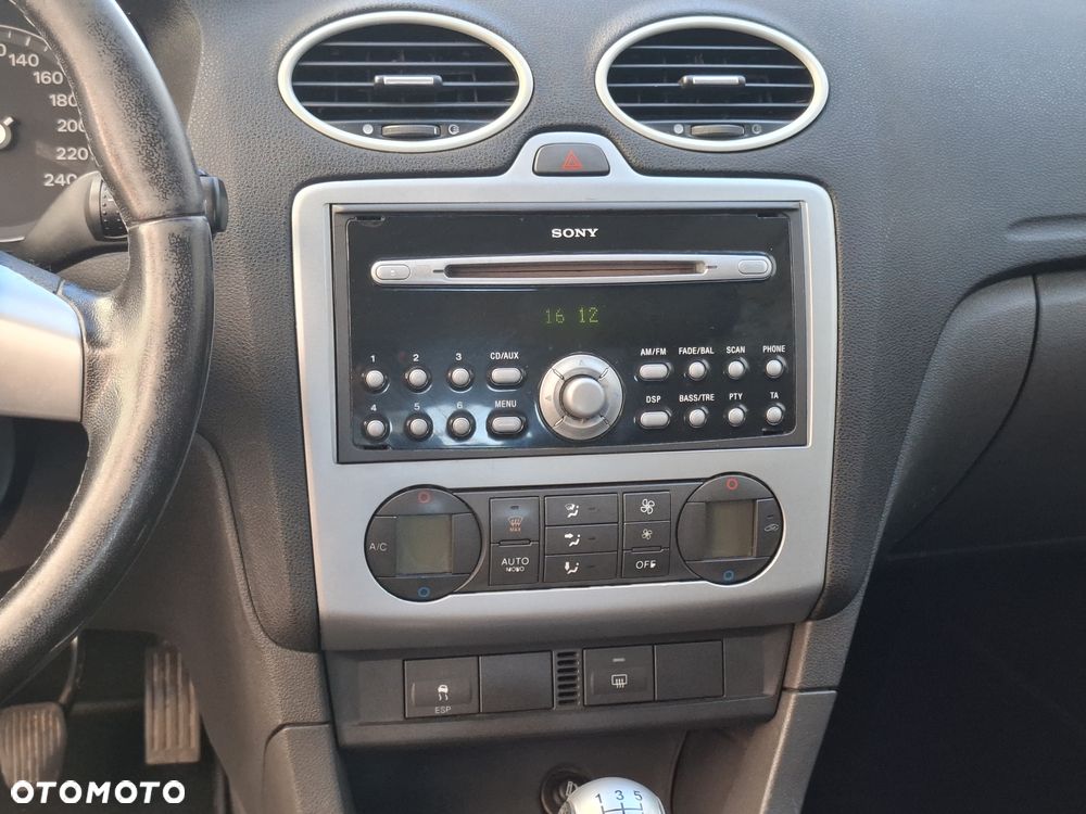 Ford Focus 2.0 16V Titanium - 16