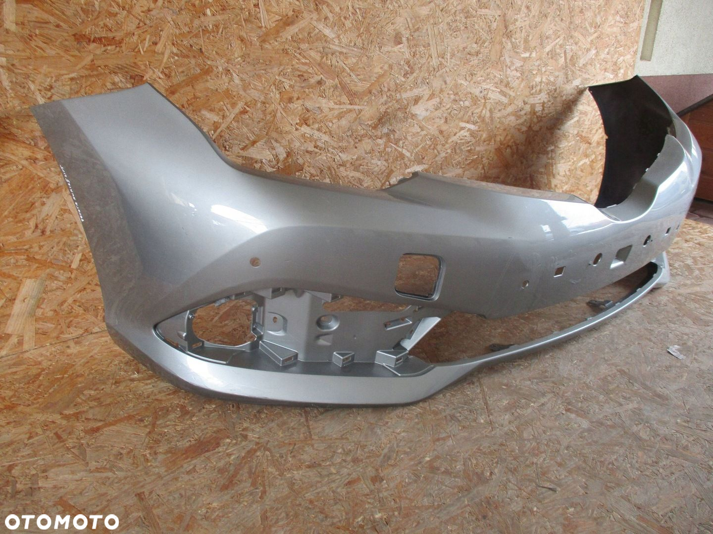 ZDERZAK PRZÓD PRZEDNI TOYOTA AURIS II LIFT - 2