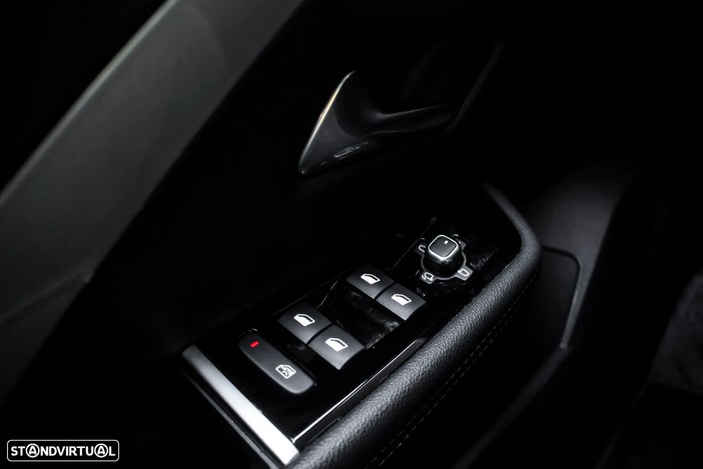 Opel Astra Sports Tourer 1.2 Turbo Auto GS Line - 17