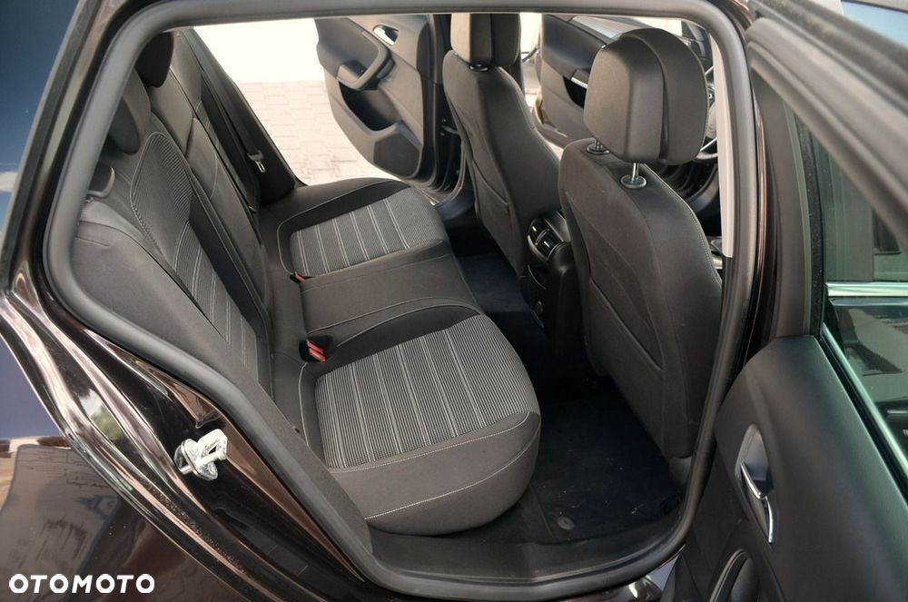 Opel Insignia - 17