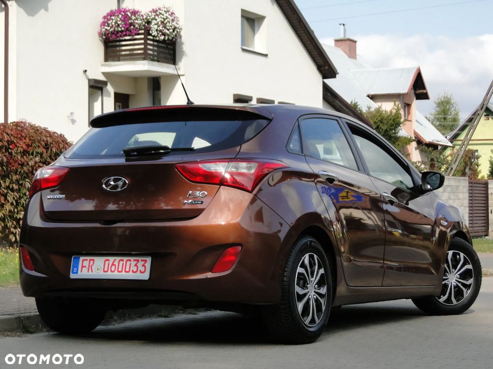 Hyundai i30 1.4 CRDi Premium - 23