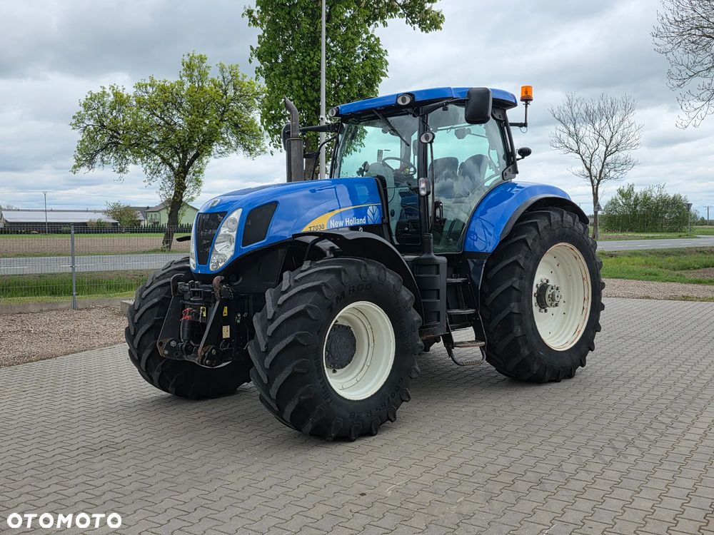 New Holland T7030 PC 2011R - 18