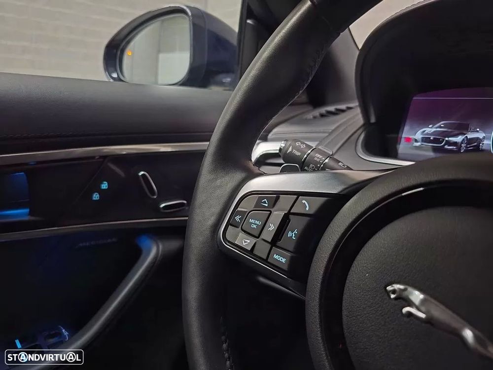 Jaguar F-Type 2.0 i4 R-Dynamic - 31