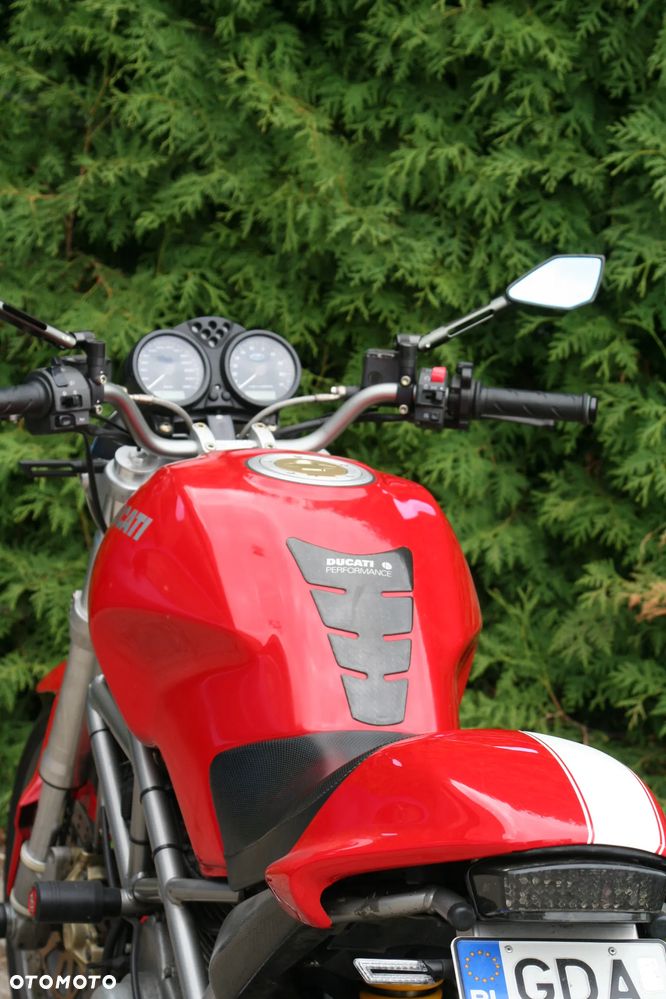 Ducati Monster - 10