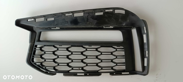 BMW 5 G30 G31 Kratka Zderzaka Bok Lewa Plastik KRAKÓW