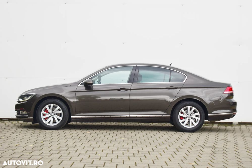 Volkswagen Passat 2.0 TDI SCR DSG Comfortline - 15