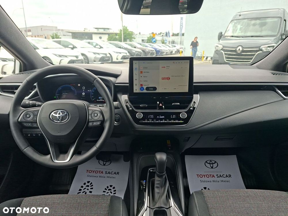 Toyota Corolla - 13