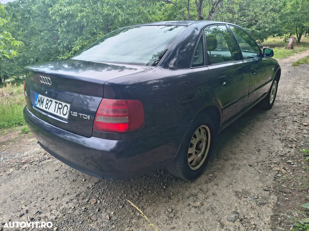 Audi A4 Limuzina - 2