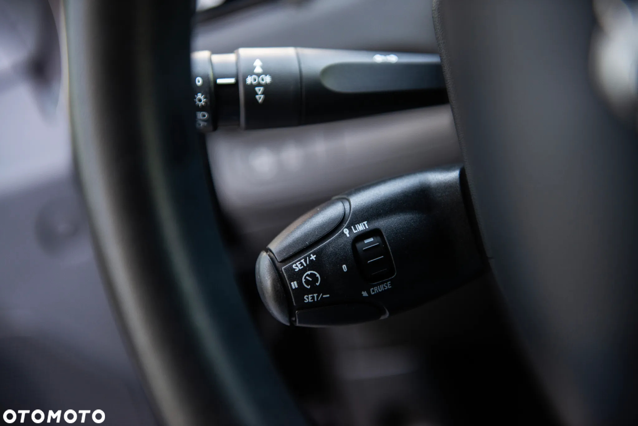 Peugeot 208 1.2 PureTech Allure - 32