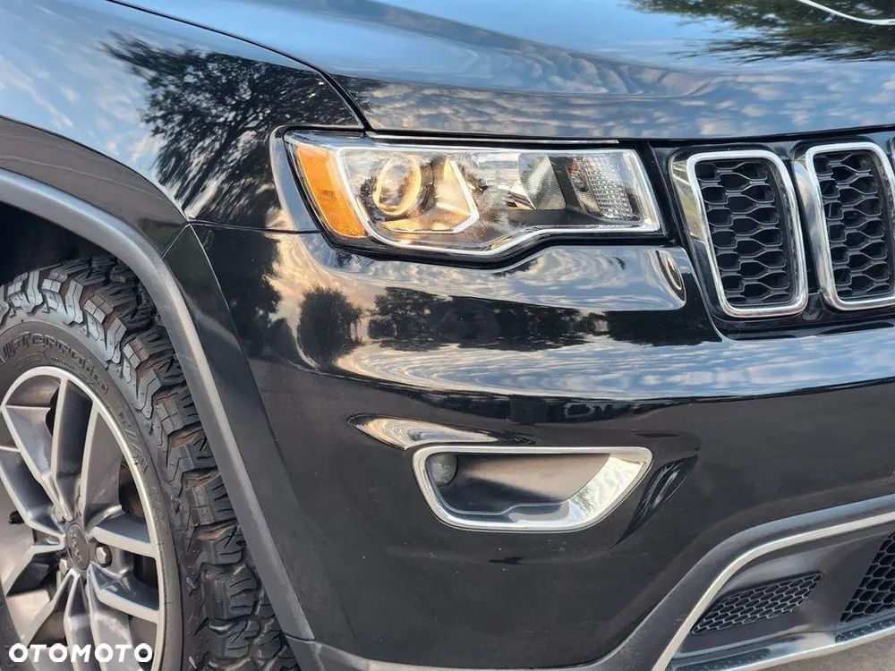 Jeep Grand Cherokee - 8