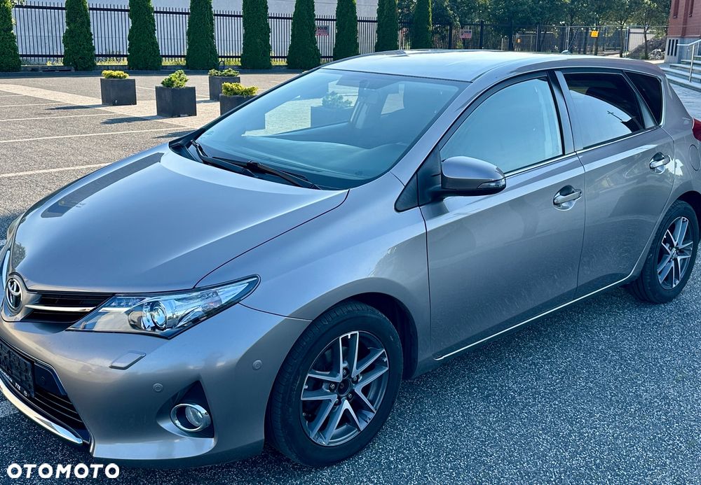 Toyota Auris 1.6 Prestige - 3