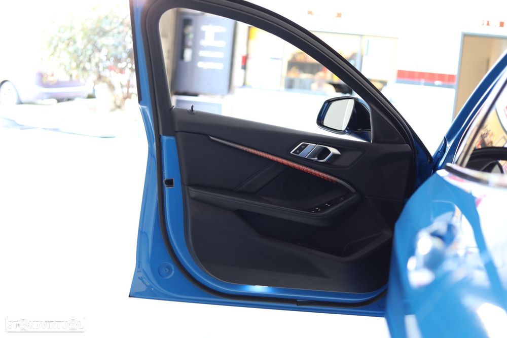 BMW 118 i Pack M Auto - 42