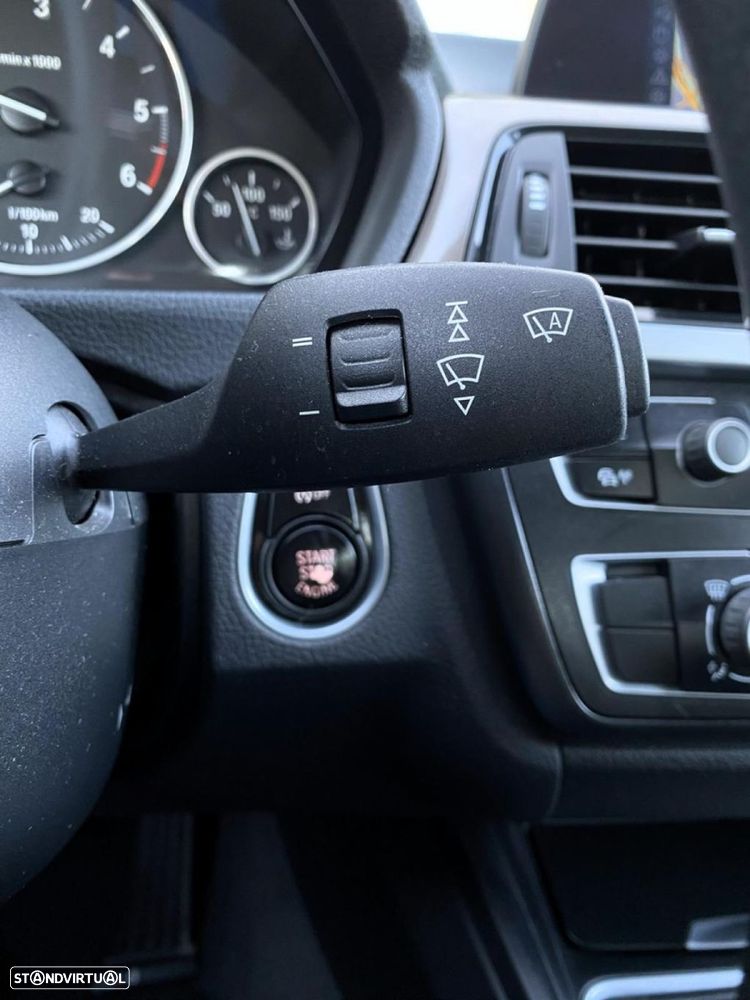 BMW 320 d EfficientDynamics Line Modern - 12