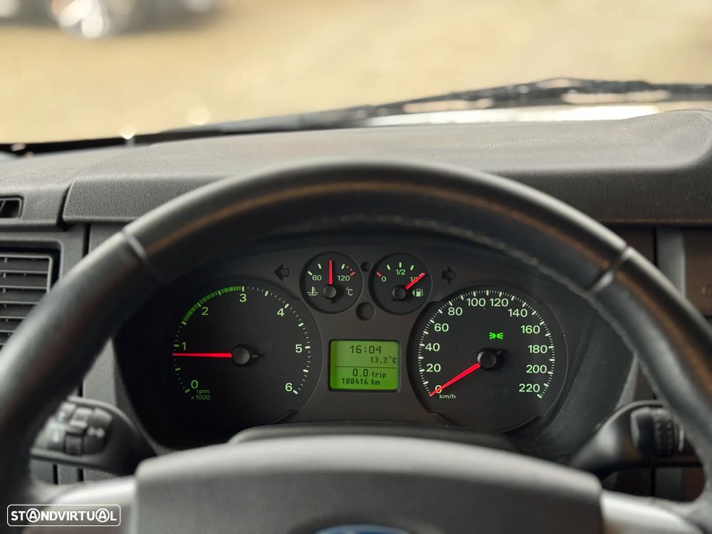 Ford Trigano Challenger Genesis 33 6 lugares - 25