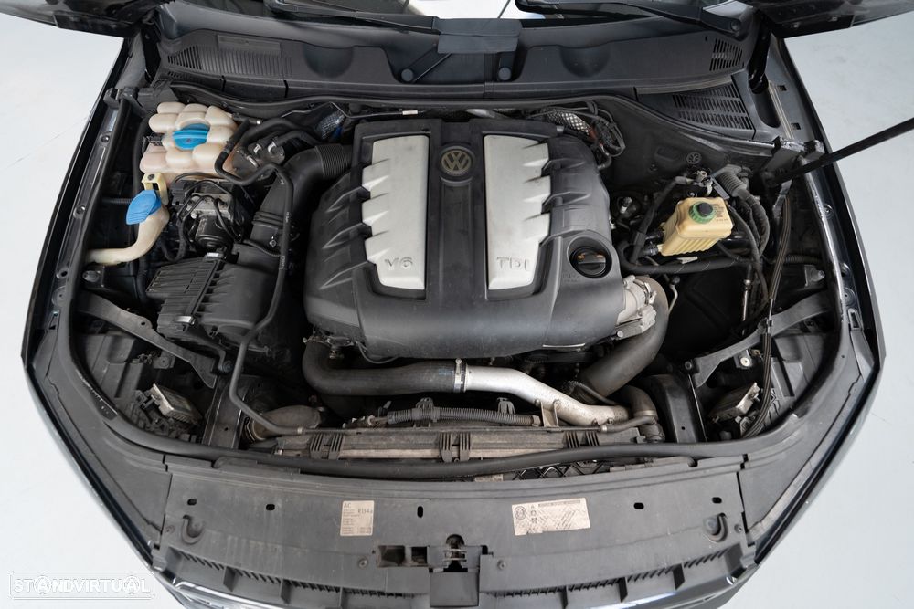 VW Touareg 3.0 TDI V6 Top Tiptronic - 34