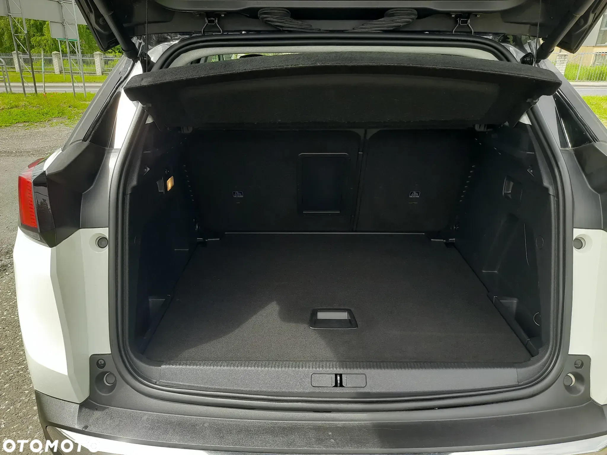 Peugeot 3008 1.5 BlueHDi Allure S&S - 16