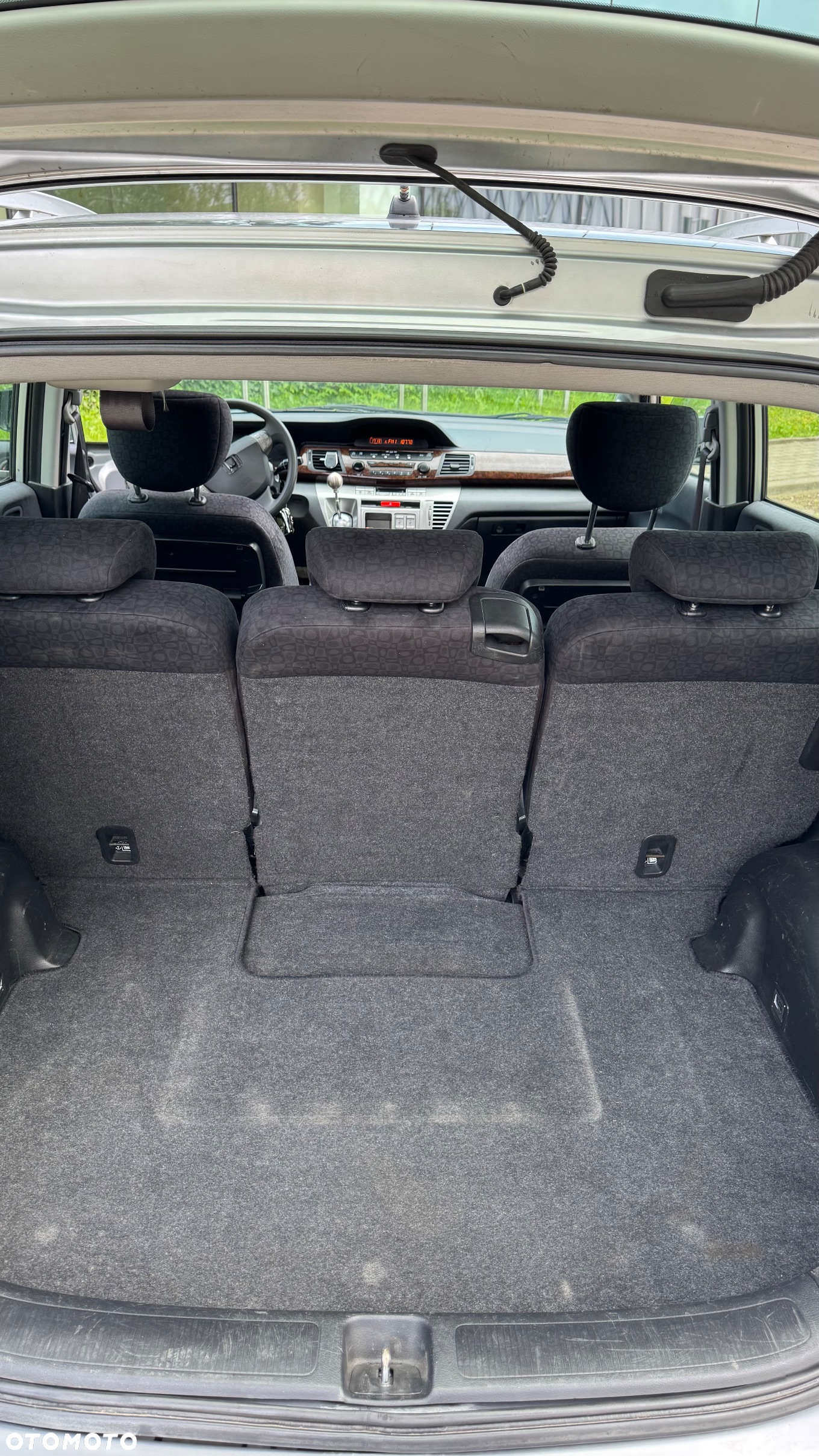 Honda FR-V 2.0 Executive - 17