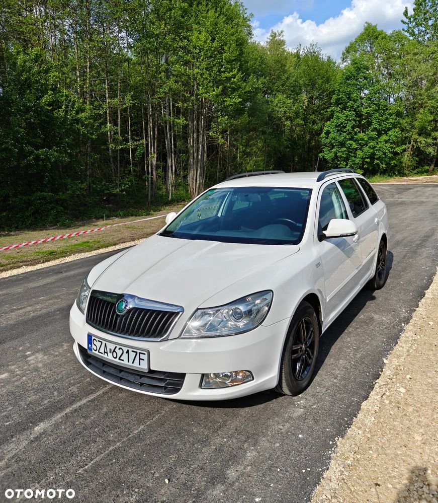 Skoda Octavia 1.6 TDI DPF FAMILY - 6