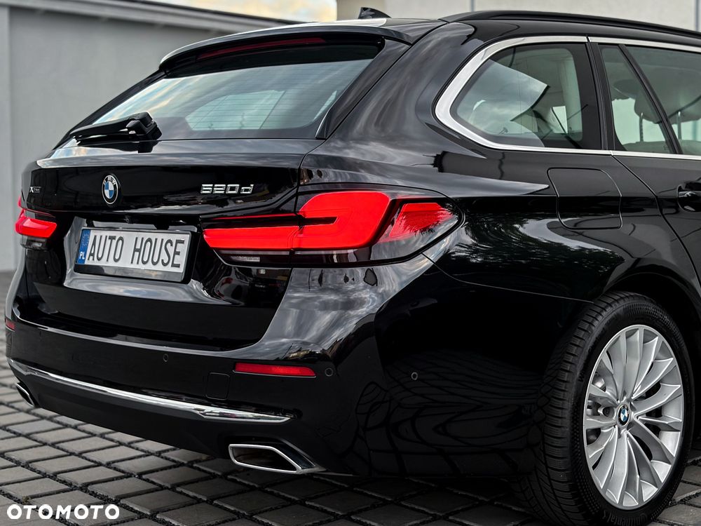 BMW Seria 5 520d xDrive Luxury Line - 17