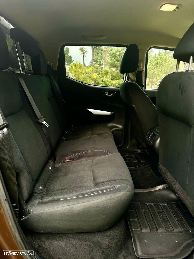 Nissan Navara 2.3 dCi CD 4WD N-Connecta Navi+Barras AT - 14