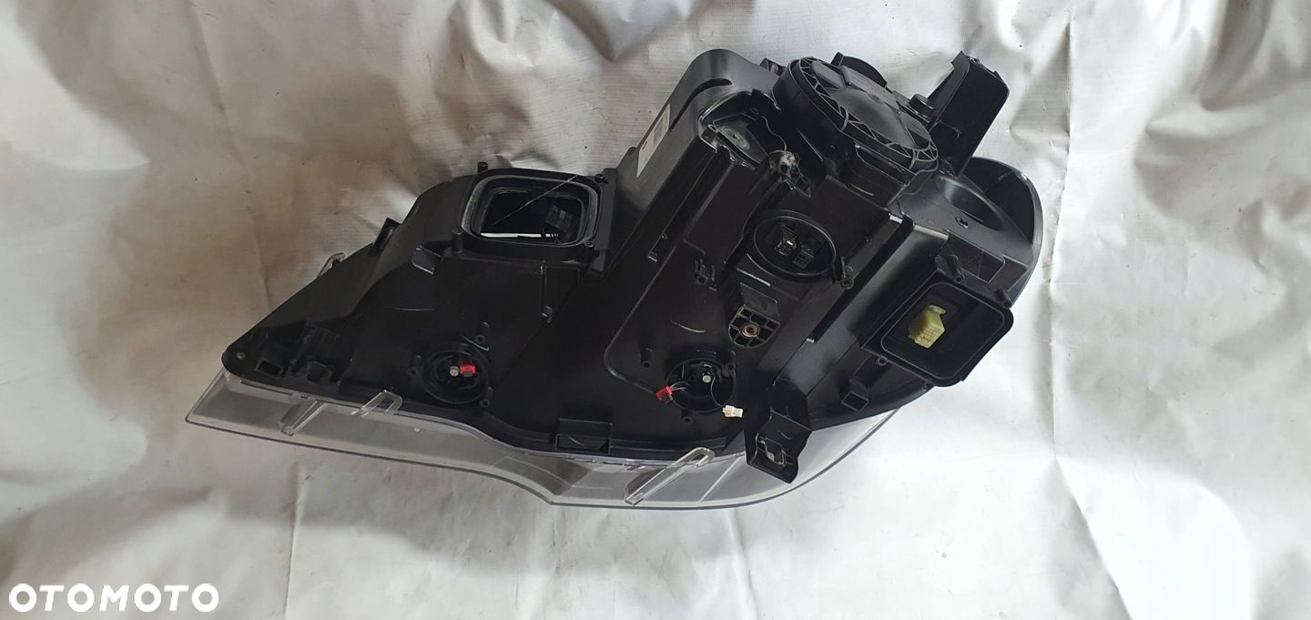 BMW X5 E70 LIFT LAMPA PRAWY PRZÓD XENON - 4