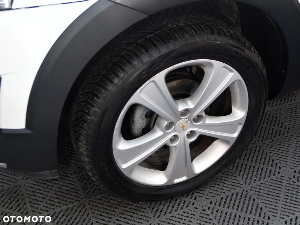 Chevrolet Captiva - 27