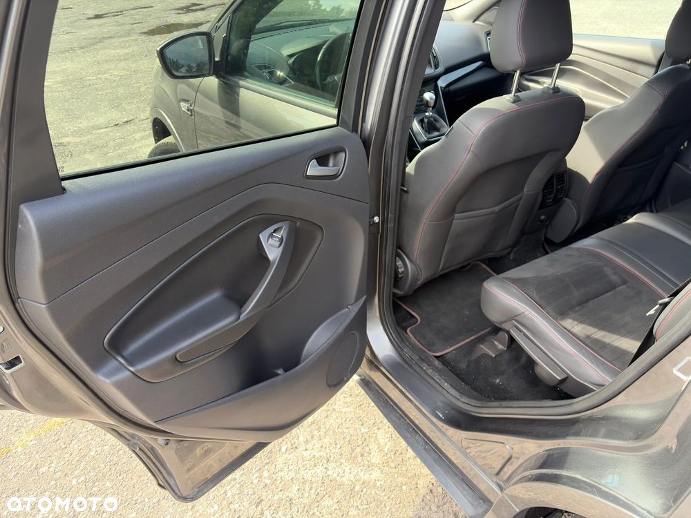 Ford Kuga - 27