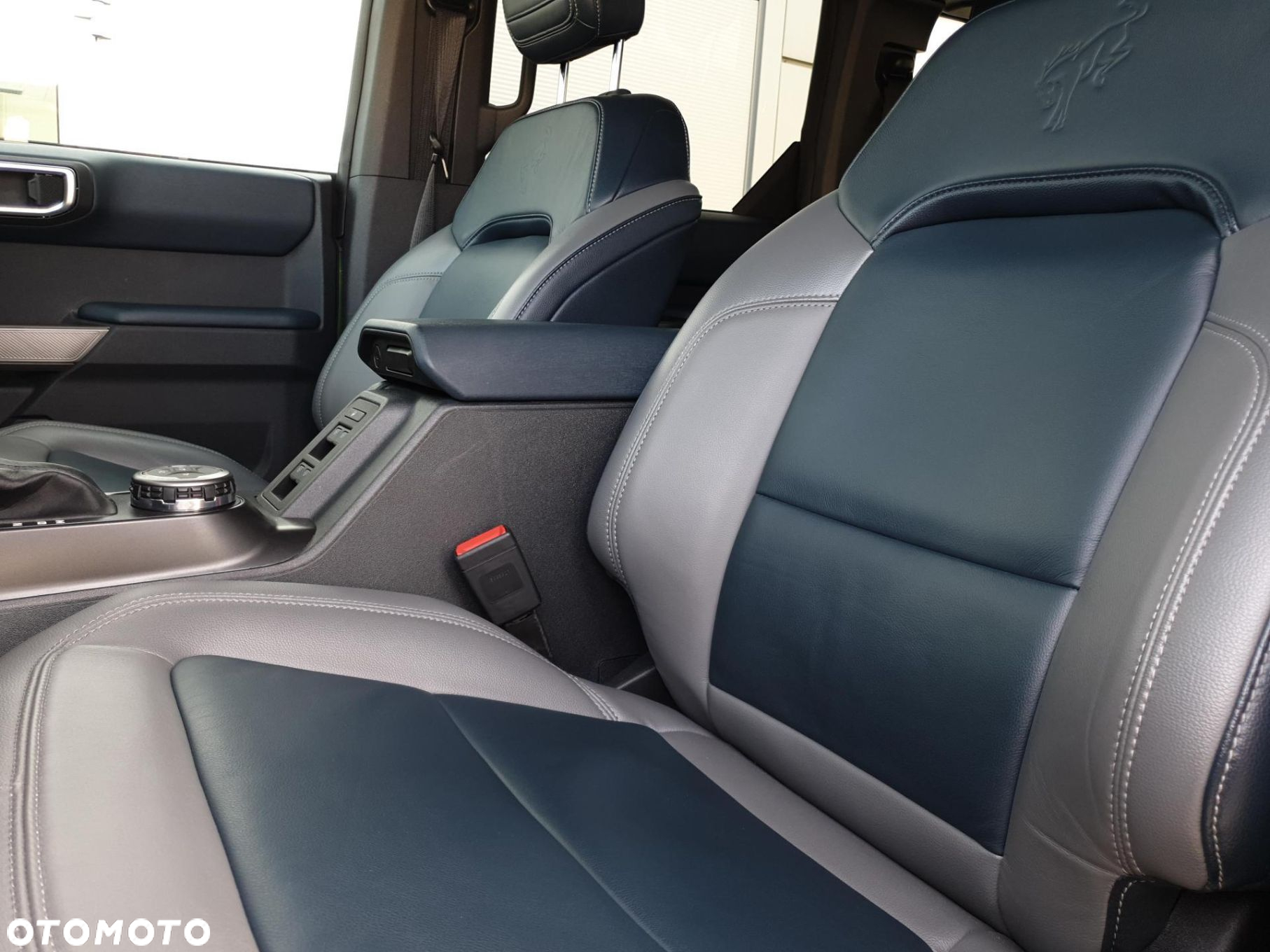 Ford Bronco 2.7 EcoBoost 4WD Outer Banks - 25
