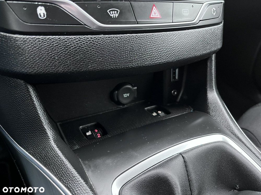 Peugeot 308 - 28