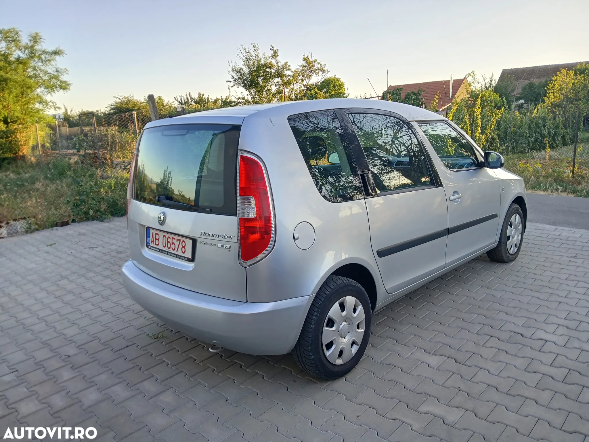 Skoda Roomster 1.4 16V Comfort - 4