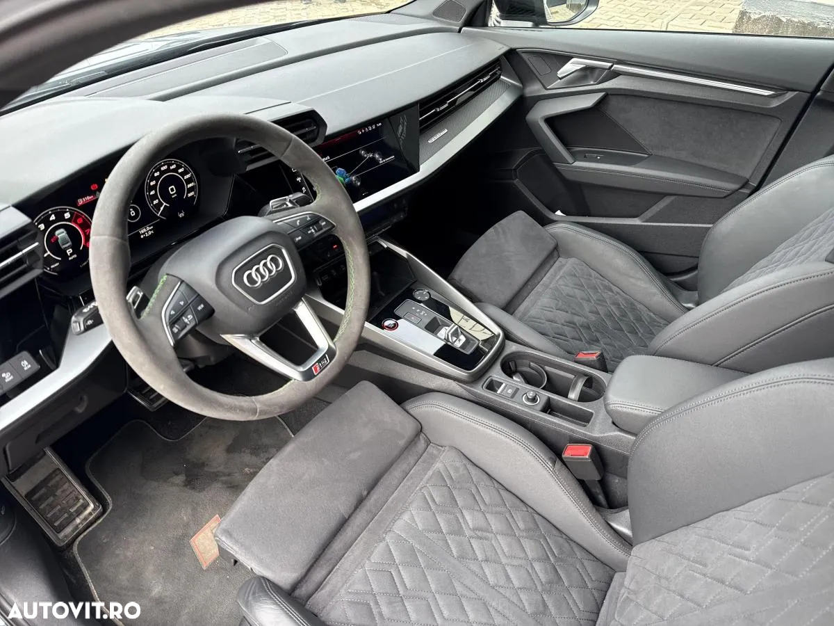 Audi RS3 TFSI quattro S tronic - 10