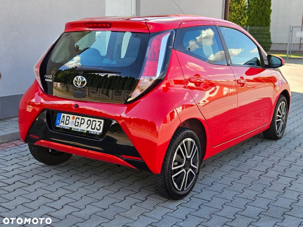 Toyota Aygo x-play Edition S+ - 9
