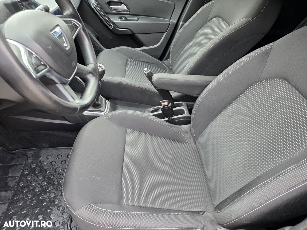 Dacia Duster 1.5 Blue dCi 4WD Prestige jante 16" - 8