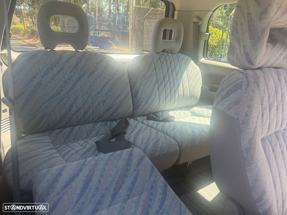 Mitsubishi Space Gear 2.5 TD GLX - 16