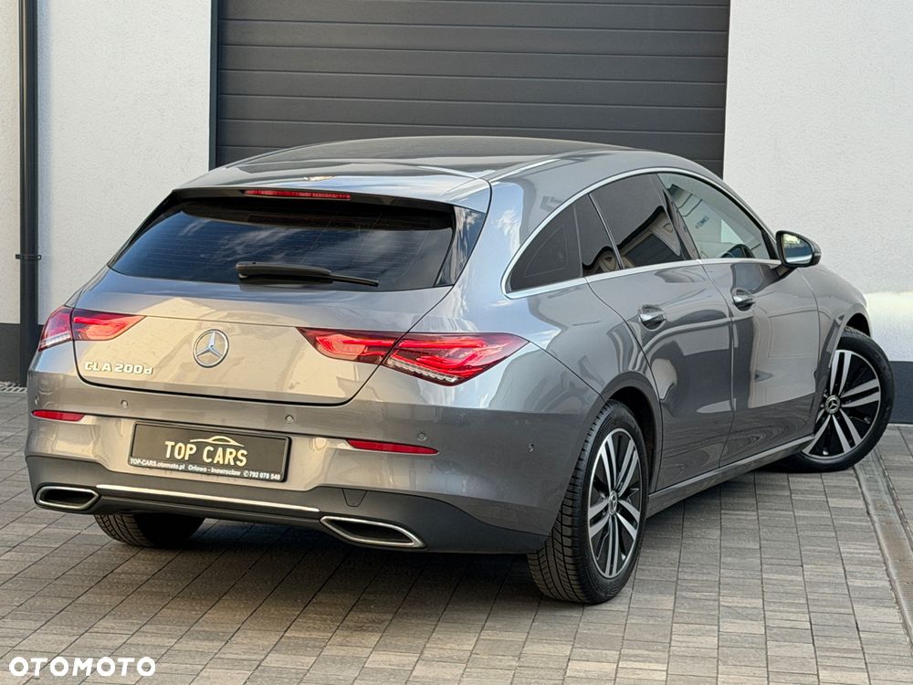 Mercedes-Benz CLA - 4