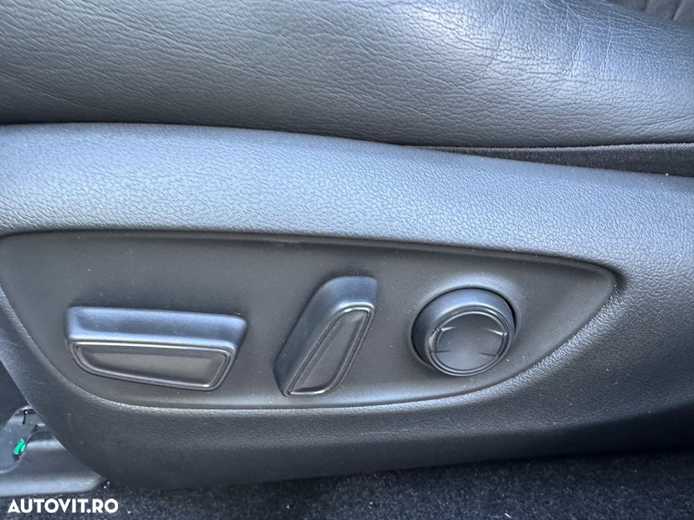 Toyota RAV4 2.5 4x4 Black Edition - 14