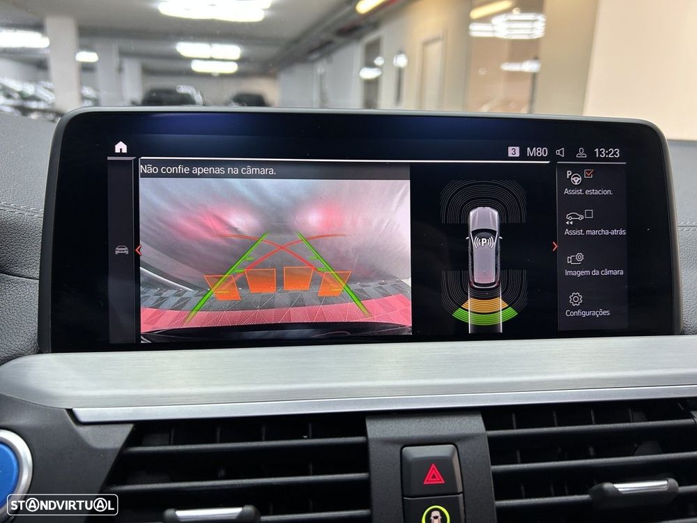 BMW iX3 Inspiring - 10