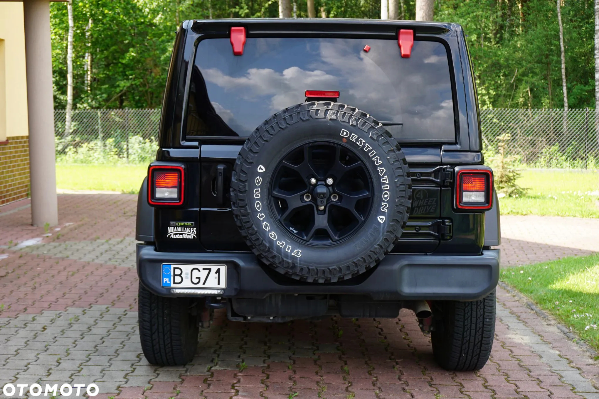Jeep Wrangler - 10