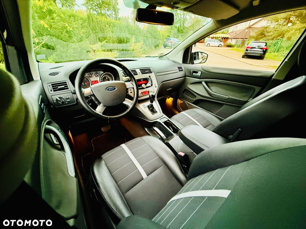 Ford Kuga 2.0 TDCi Titanium MPS6 - 17